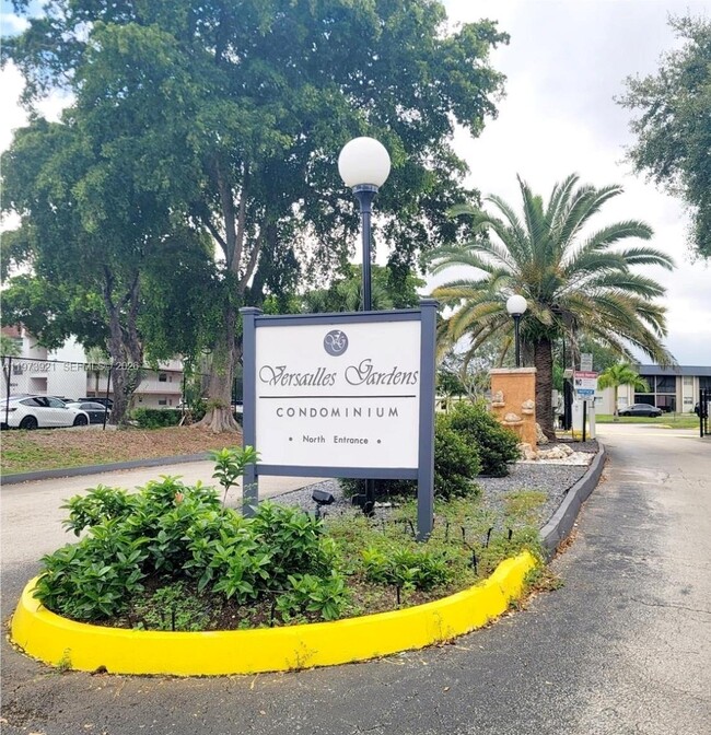 Building Photo - 7911 N Colony Cir