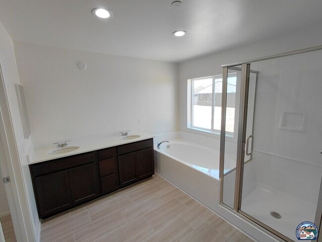 Building Photo - 485 Palomino Ct