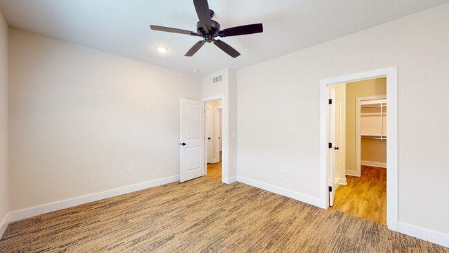 Building Photo - 1120 N Joye St