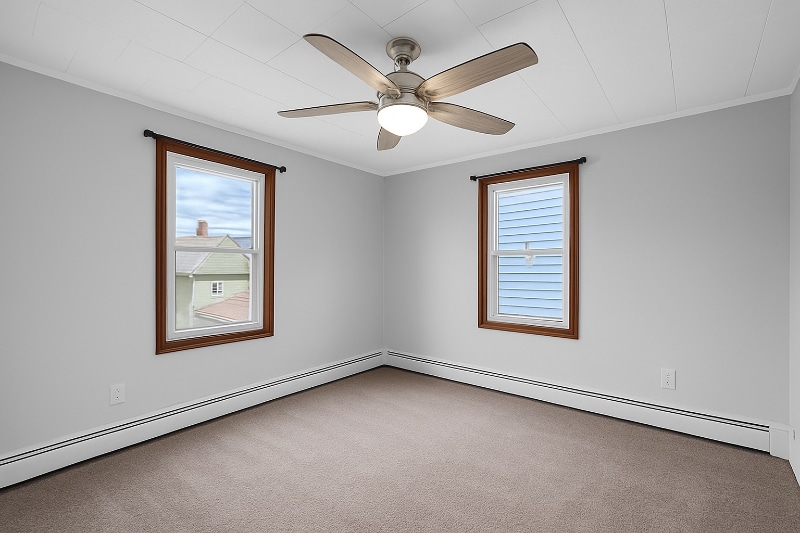 Building Photo - 32 Major St