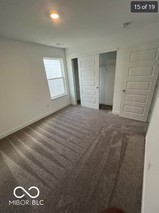 Building Photo - 705 Newton Dr