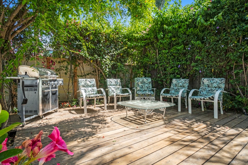 Building Photo - 4230 Van Nuys Blvd