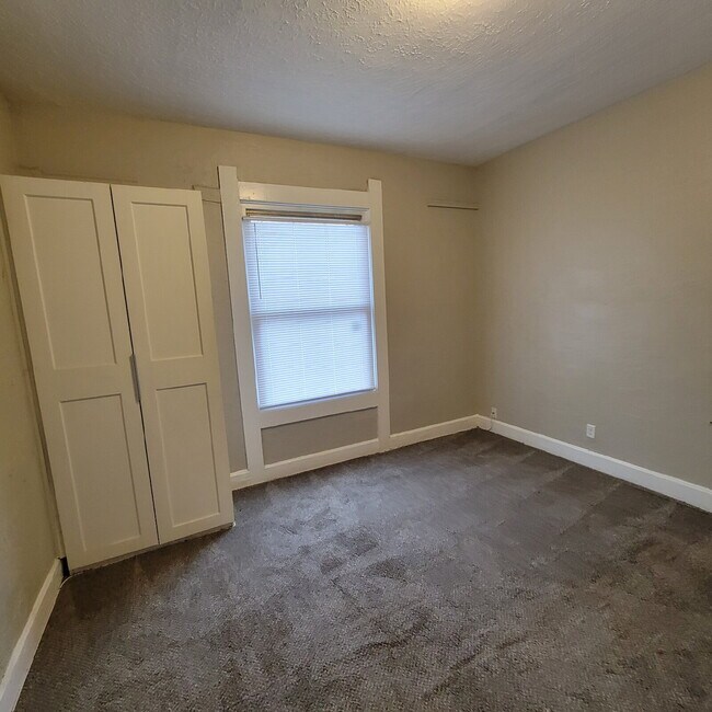 Building Photo - Beautiful views from downtown from front yard