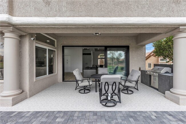 Building Photo - 9513 Villa Ridge Dr