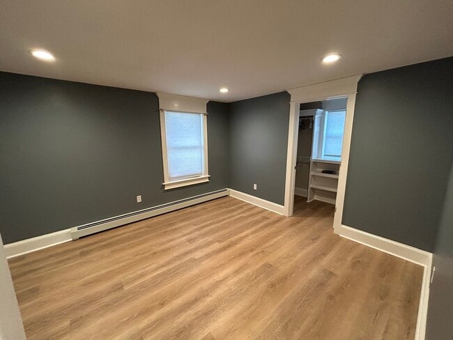 Building Photo - 256 Old Webster Rd