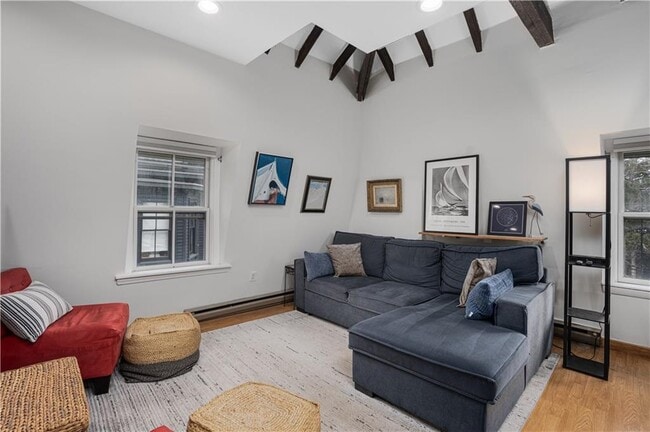 Building Photo - 35 Pelham St