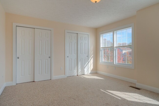 Building Photo - Available for the 2026-2027 lease term.