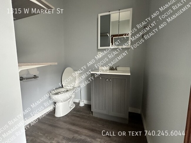 Building Photo - 1315 W Market St