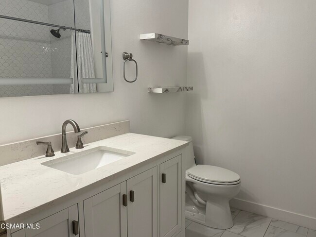 Building Photo - 3622 Cambria St