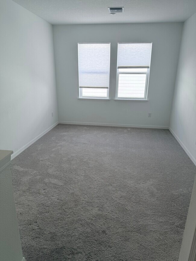 Building Photo - 15077 Shady Palms Ln