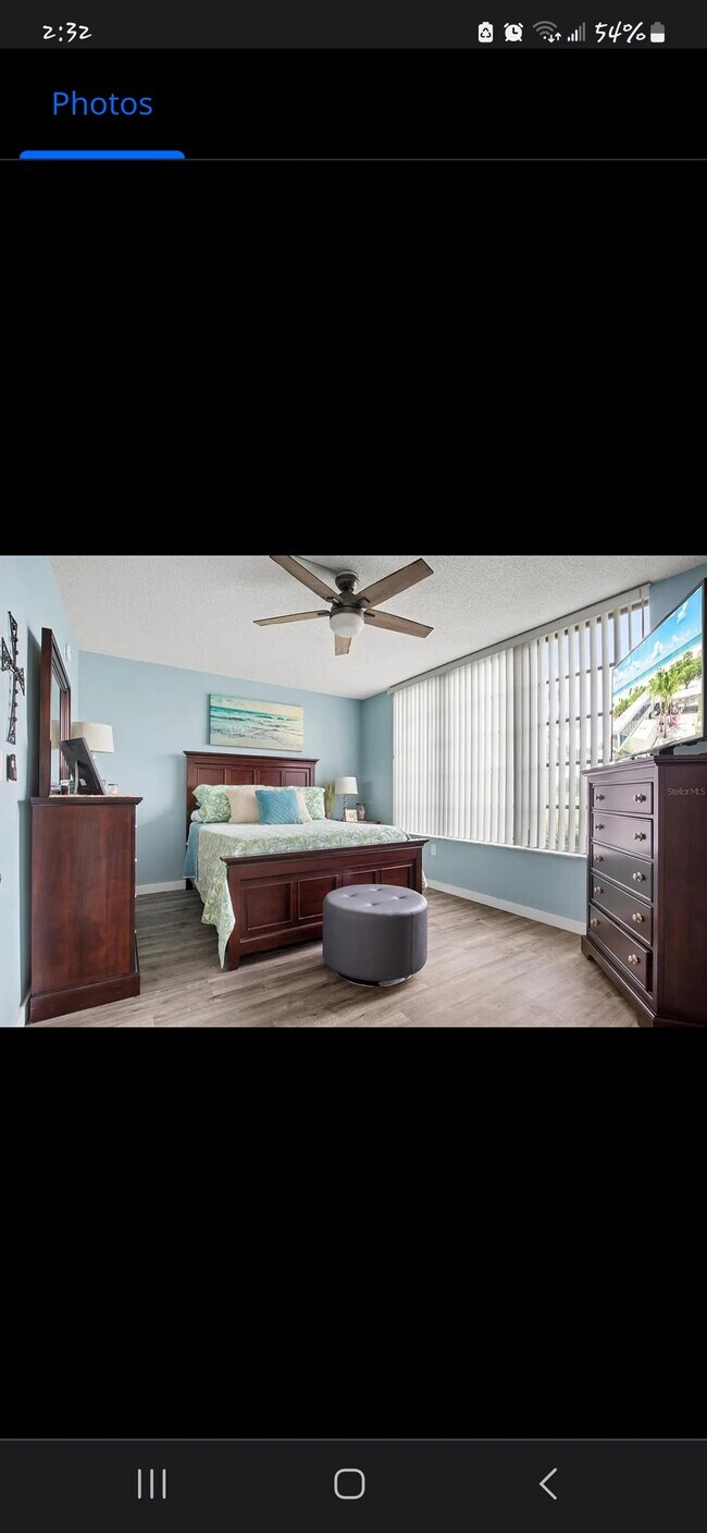Building Photo - 7461 W Country Club Dr N