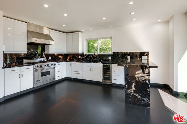 Building Photo - 1404 Devlin Dr