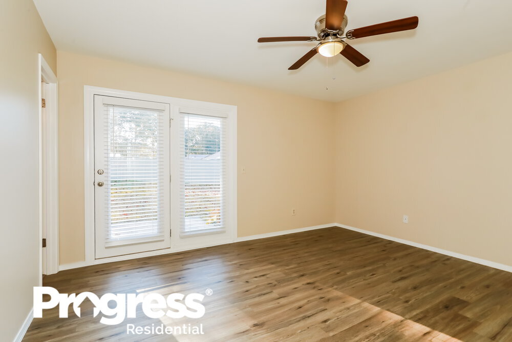 Building Photo - 2911 Justin Ct