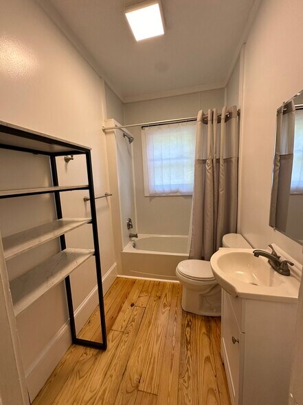 Bathroom - 371 Old Hendersonville Highway