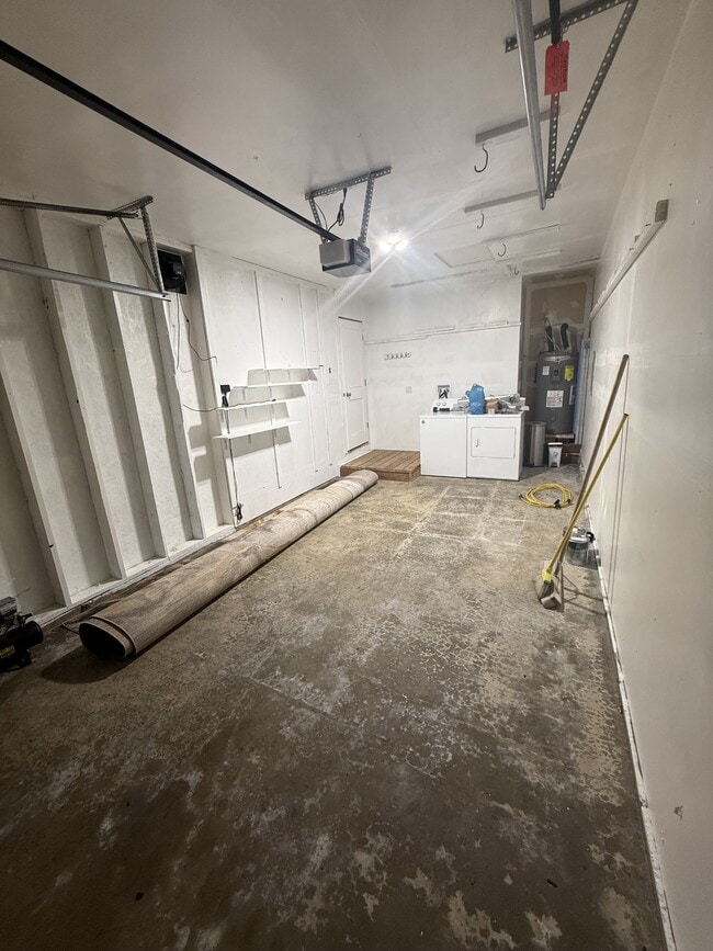 Building Photo - 1480 SE Cole Rd