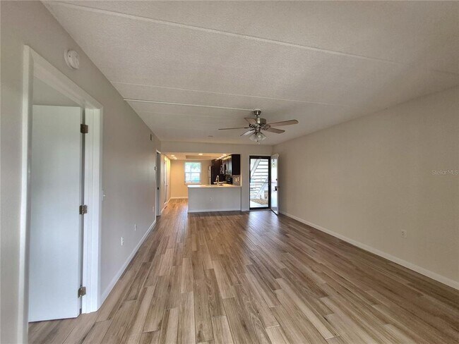 Building Photo - 509 Meadow Ln