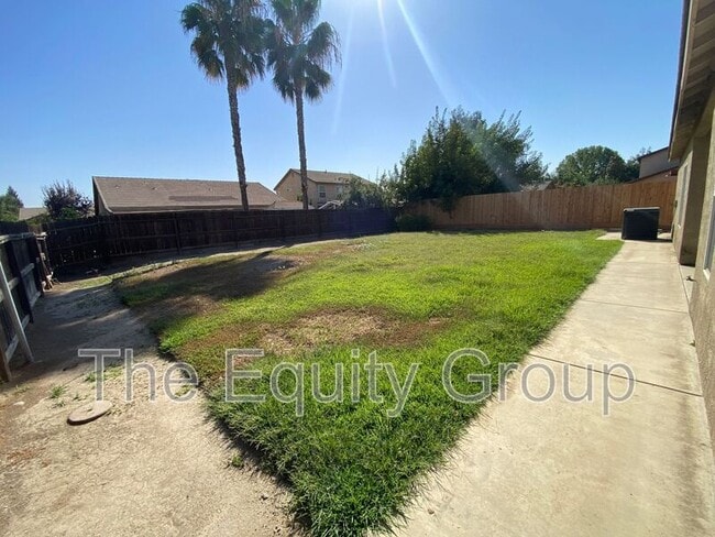 Building Photo - 2672 Tamas Ct