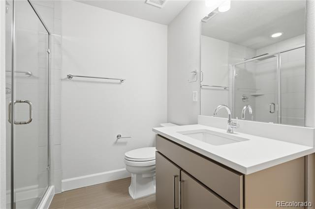Building Photo - 27615 E Geddes Pl