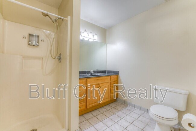 Building Photo - 4560 Boyce Rd