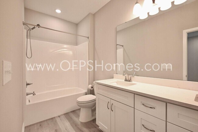 Building Photo - 113 Shady Ln