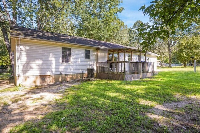 Building Photo - 8170 Linda Ln
