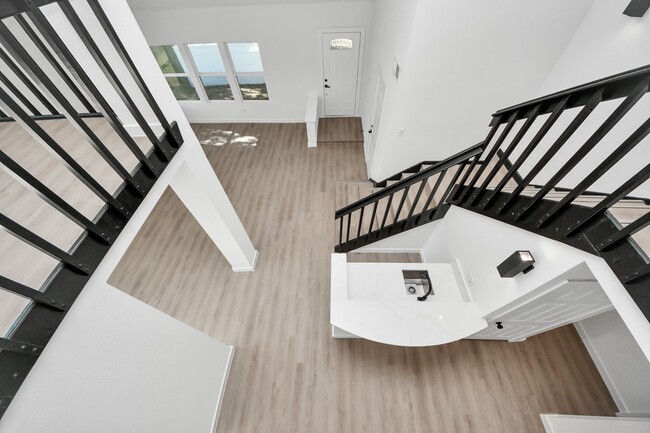 Building Photo - 2911 Meadowgrass Ln