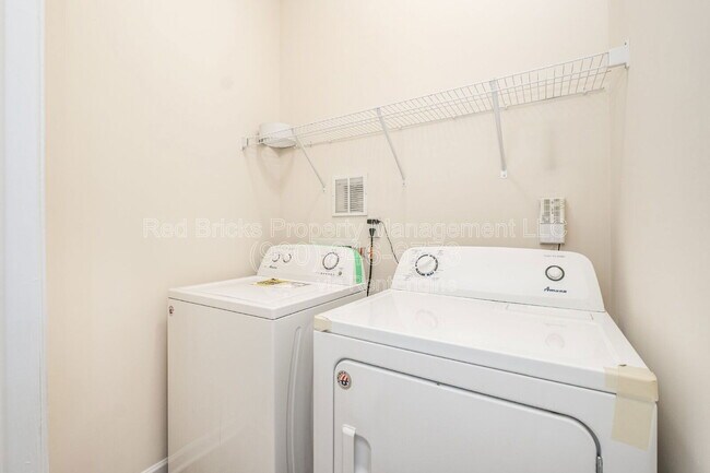 Building Photo - 10617 Bunclody Dr