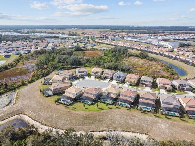 Building Photo - 7704 Oakmoss Loop