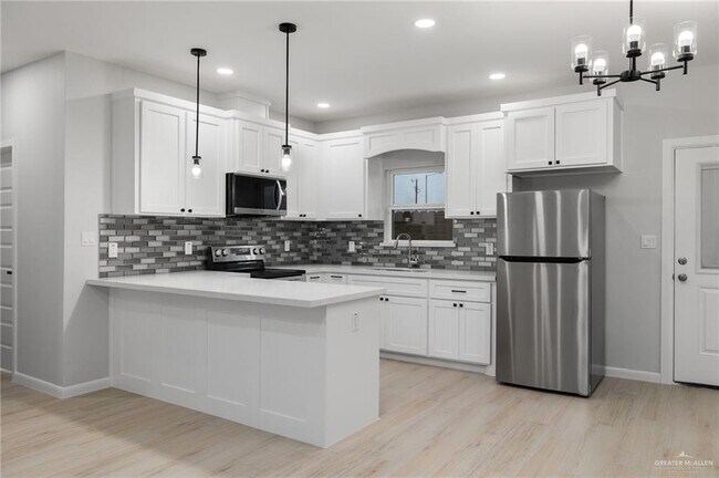 Building Photo - 16 N 24th St