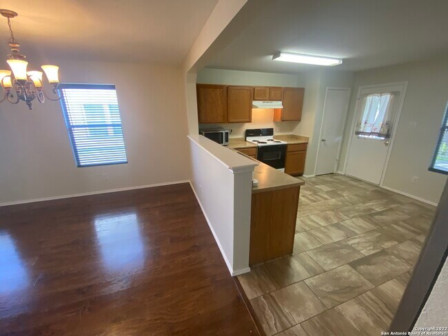 Building Photo - 16407 Runaway Crown