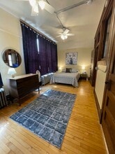 Building Photo - 13 E 1st St