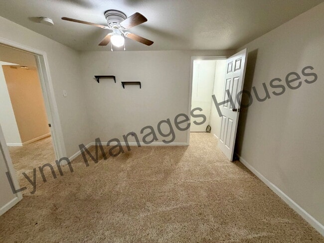 Building Photo - Single Family Home - Ready Now!