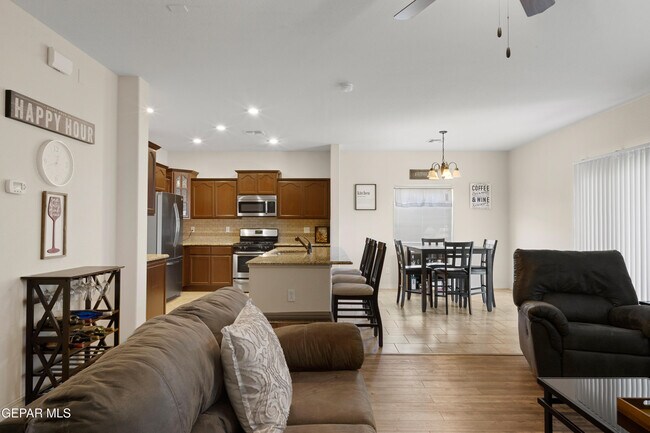 Building Photo - 13483 Halifax St