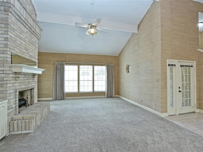 Building Photo - 10215 River Plantation Dr