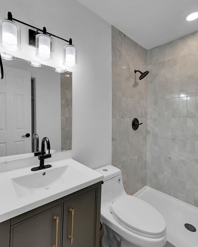 Building Photo - Newly remodeled 3BD 2BA Home in Waco - Near Baylor University