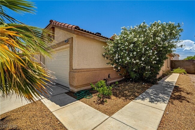 Building Photo - 6369 Bushkill Creek Ct
