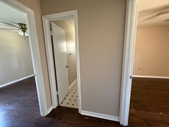 Building Photo - Section 8 Accepted on This home! TEMPROARY...