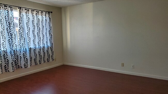 Building Photo - 539 Giuffrida Ave