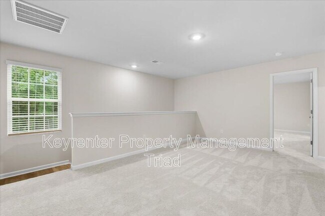 Building Photo - 1751 Mallard Dr