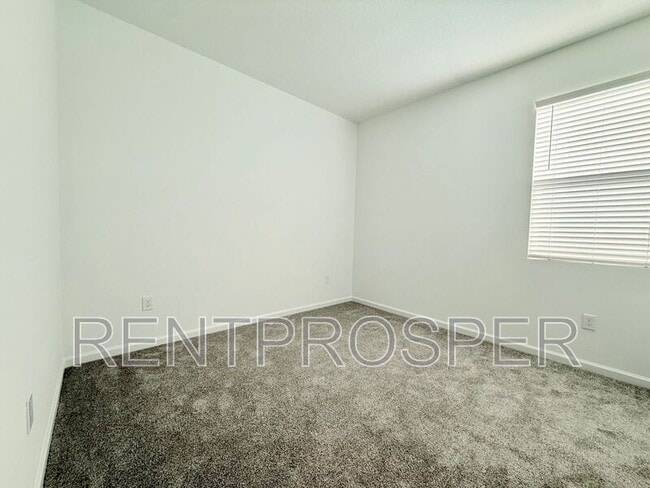 Building Photo - 2633 Ginseng Ivy St