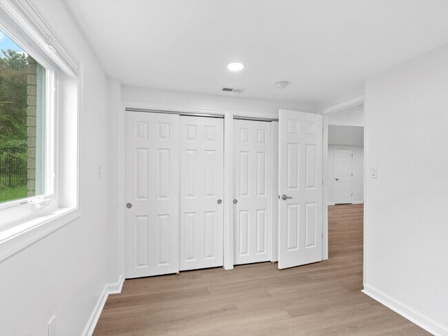 Building Photo - 6095 Wilson Blvd