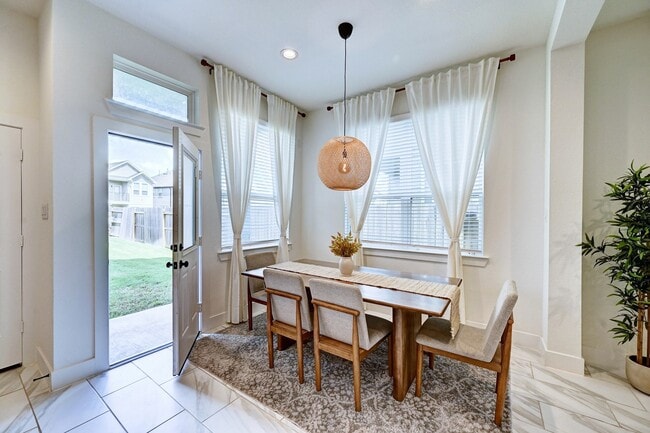 Building Photo - 1523 Cathedral Bend Drive