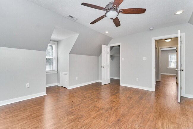 Building Photo - 9395 Blacksmith Dr