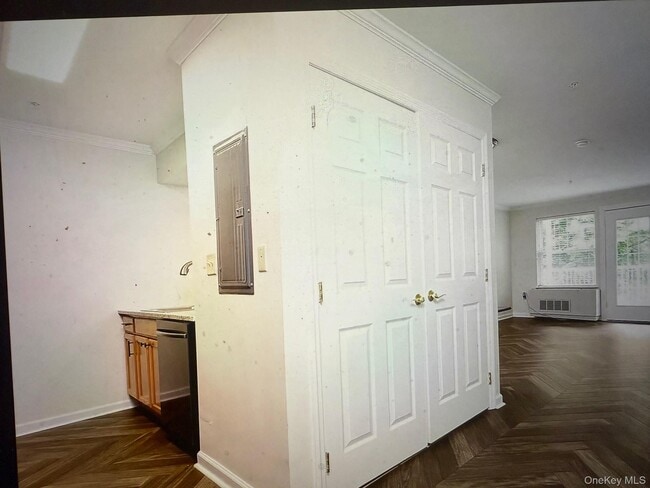 Building Photo - 110 Sutton Dr