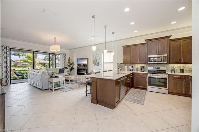 Building Photo - 13441 Coronado Dr