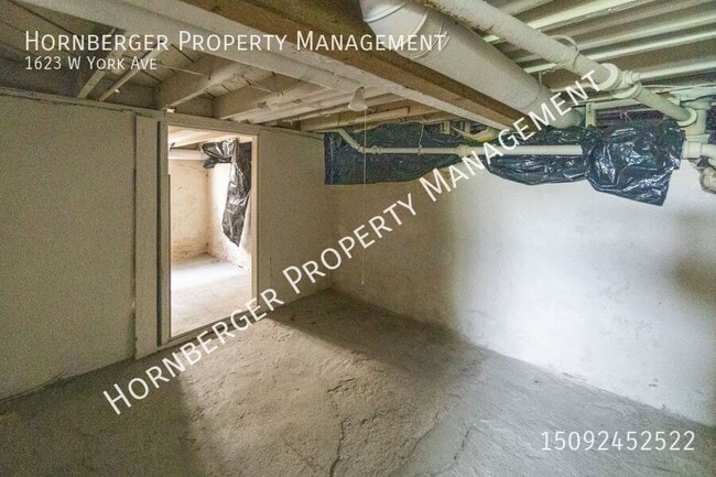 Building Photo - 1623 W York Ave