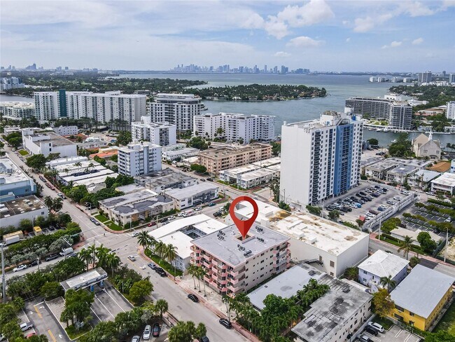 Building Photo - 6920 Harding Ave