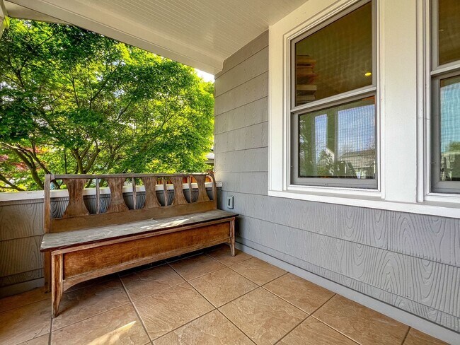 Building Photo - Fully Furnished Modern Home in the Desirable Alphabet Streets