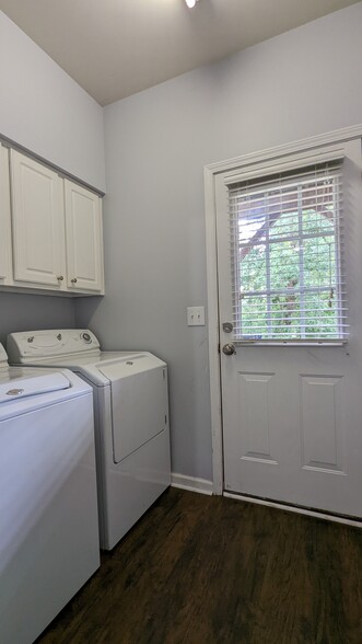 Laundry area - 106 Chandler Chase Ct