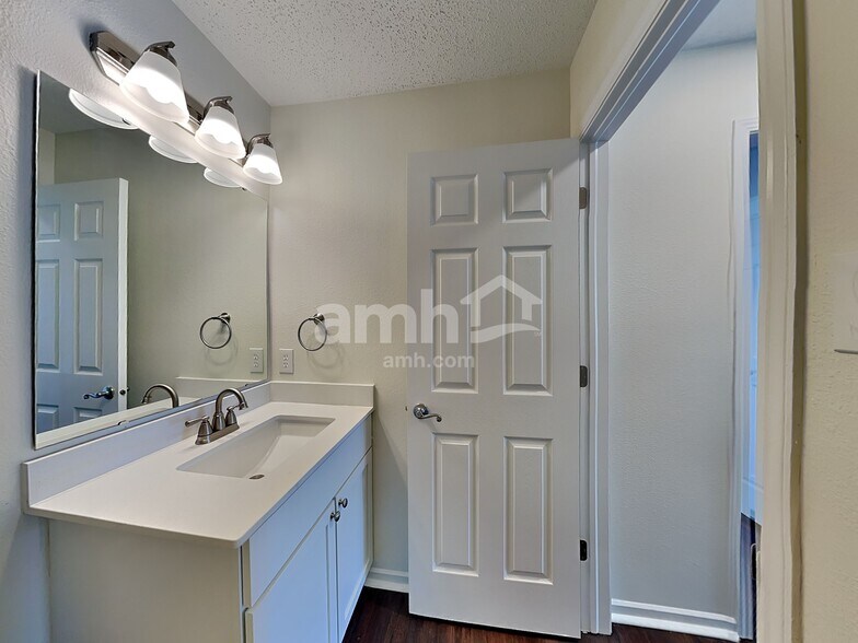 Building Photo - 9414 W Stargazer Dr